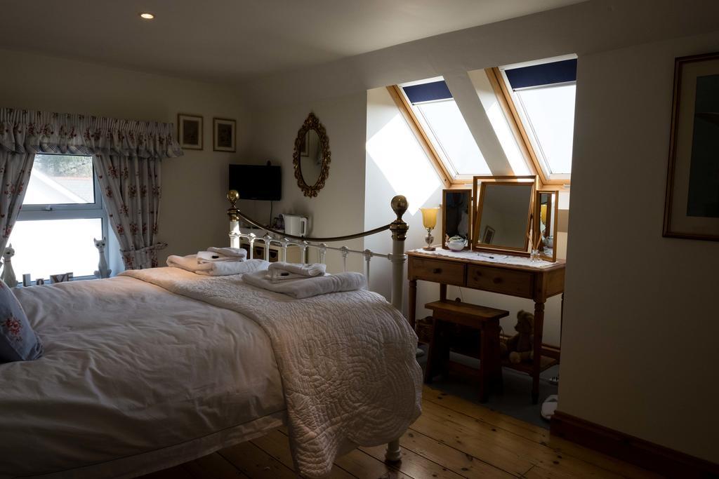 Melorne Farm Bed & Breakfast Camelford Bilik gambar