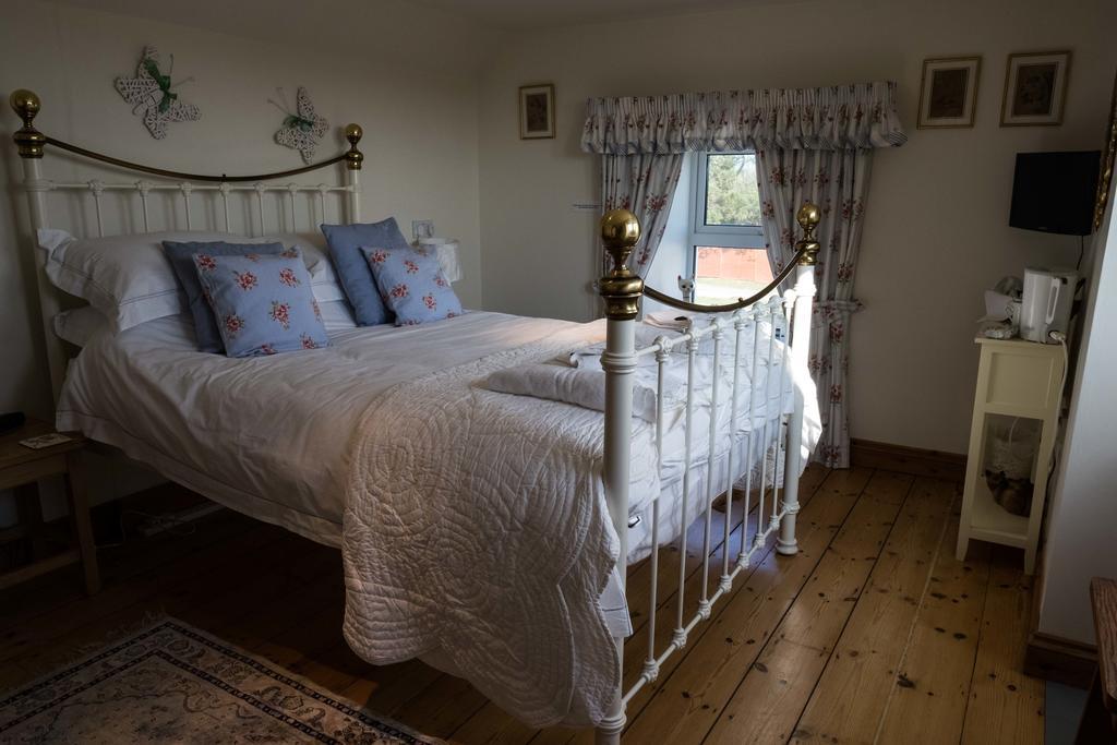 Melorne Farm Bed & Breakfast Camelford Bilik gambar